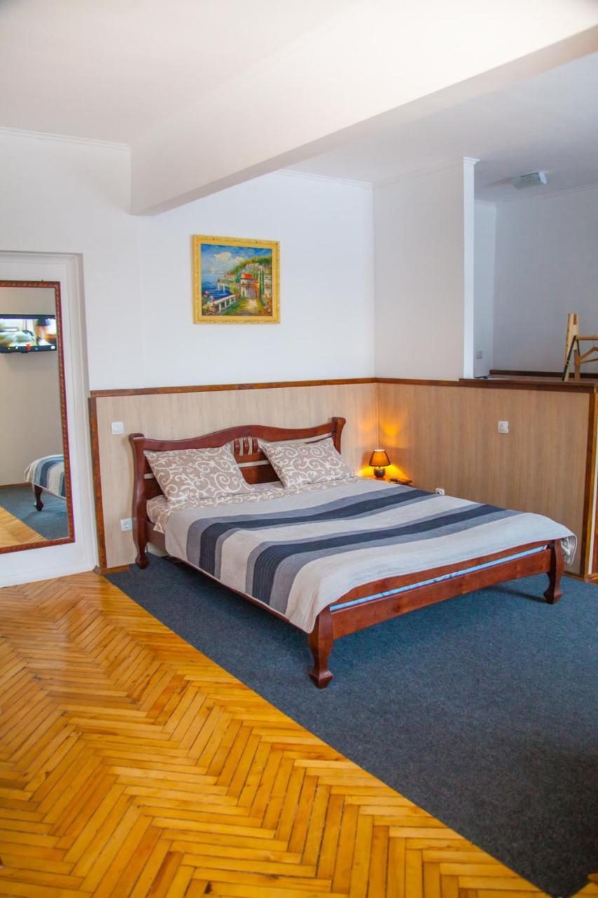 Art Apartment Тернопіль Екстер'єр фото
